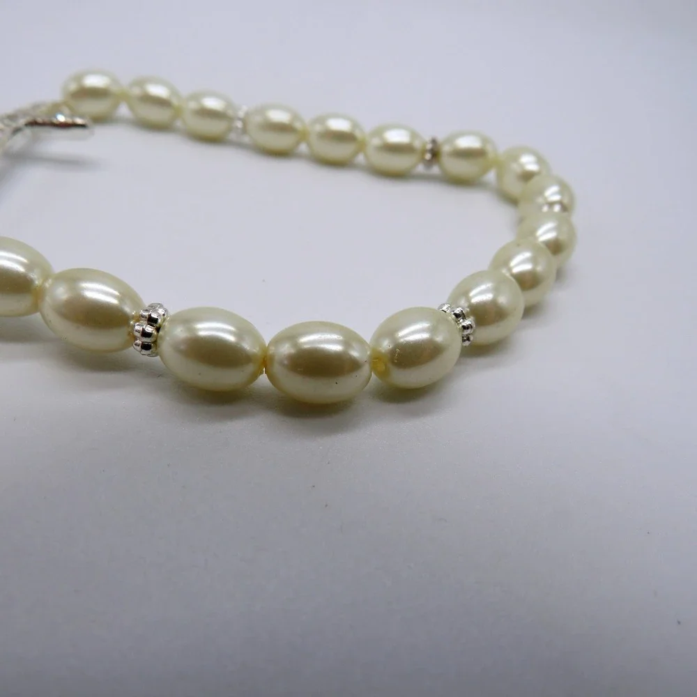 Faux Pearl Cross Stretch Bracelet Rhinestone Religious Jewelry Cream Silver